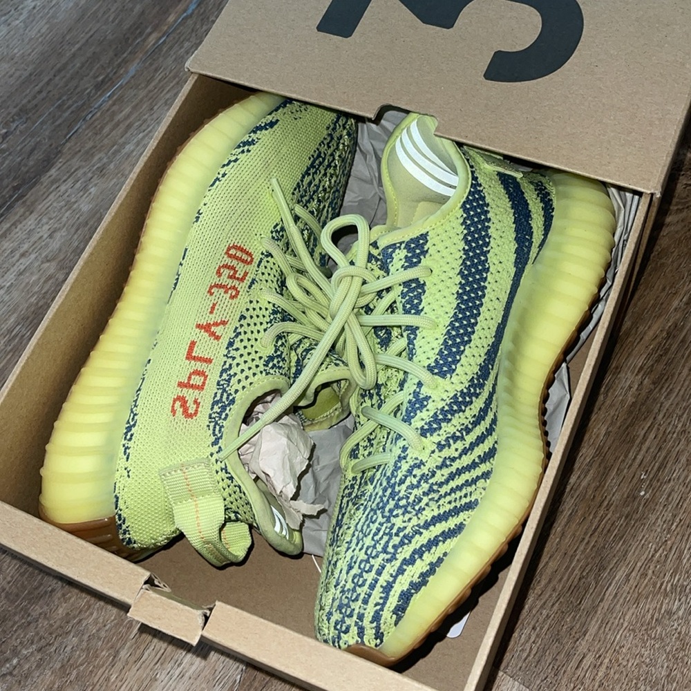 Yeezy 350 Semi Frozen